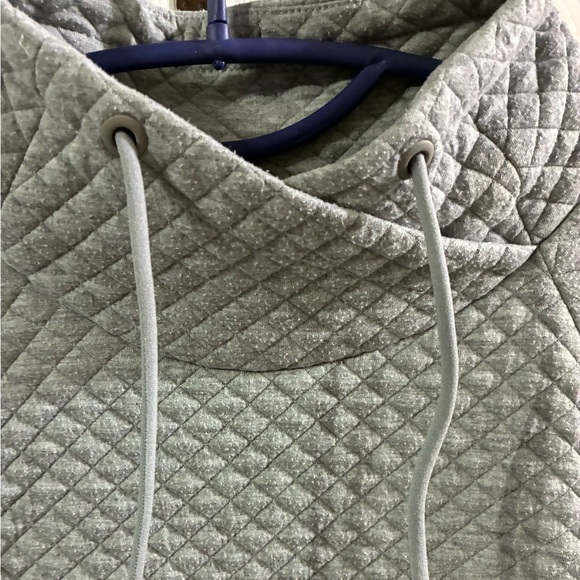 Women’s Small GreenTea Quilted Sweatshirt - Picture 3 of 7